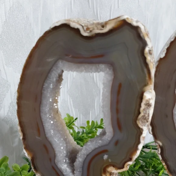 Natural Agate Geode Bookends - Picture 16 of 16
